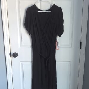 Loveappella Black Midi Dress